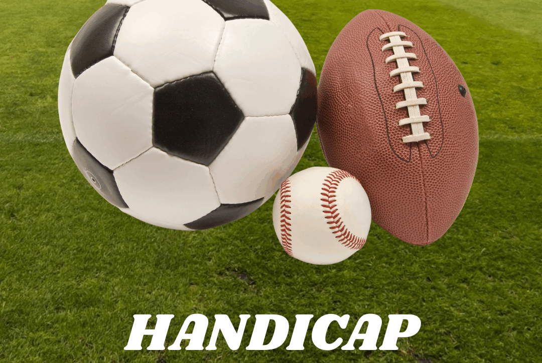 Imagem conceitual do mercado de Handicap Asiático, com bolas de futebol, futebol americano e beisebol em um gramado, representando a aplicação deste tipo de aposta em diversos esportes.